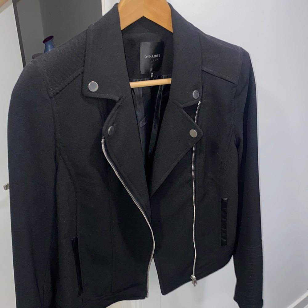 DYNAMITE BLAZER JACKET
